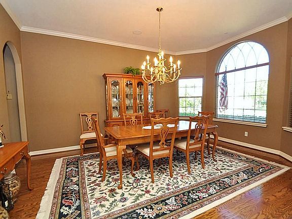 2nd image of 22910 Chaus Ct
