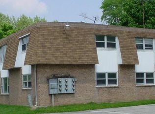 560 Wakefield Dr, Cortland, OH 44410