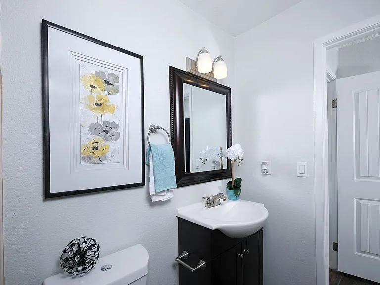 Fifteen 50 Apartments - Bathroom