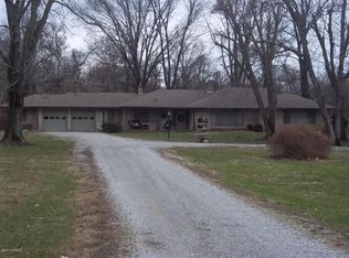 1490 Raleigh Rd, Raleigh, IL 62977