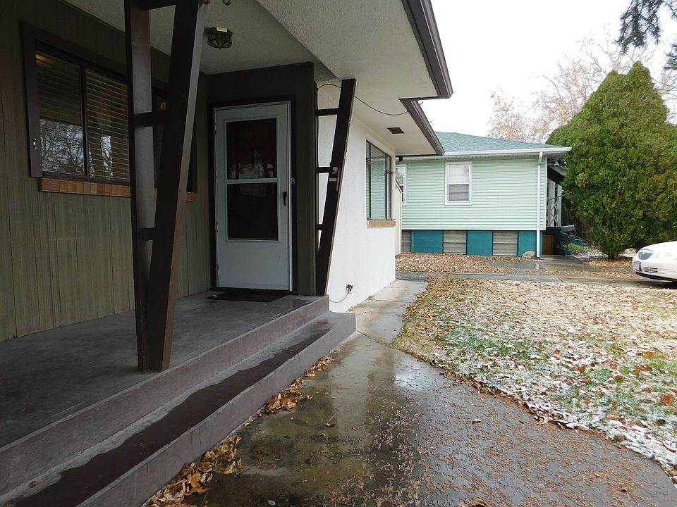 1st image of 742 Bunting Ave