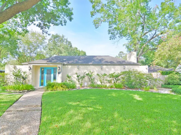 4247 Crownwood Dr, Seabrook, TX 77586