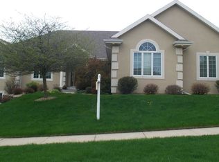 1608 Charleston Cir, Waunakee, WI 53597