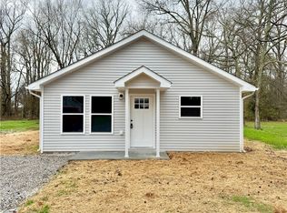 880 Mann Avenue, Austin, IN 47102