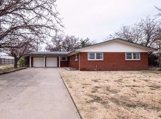 5448 7th St, Lubbock, TX 79416