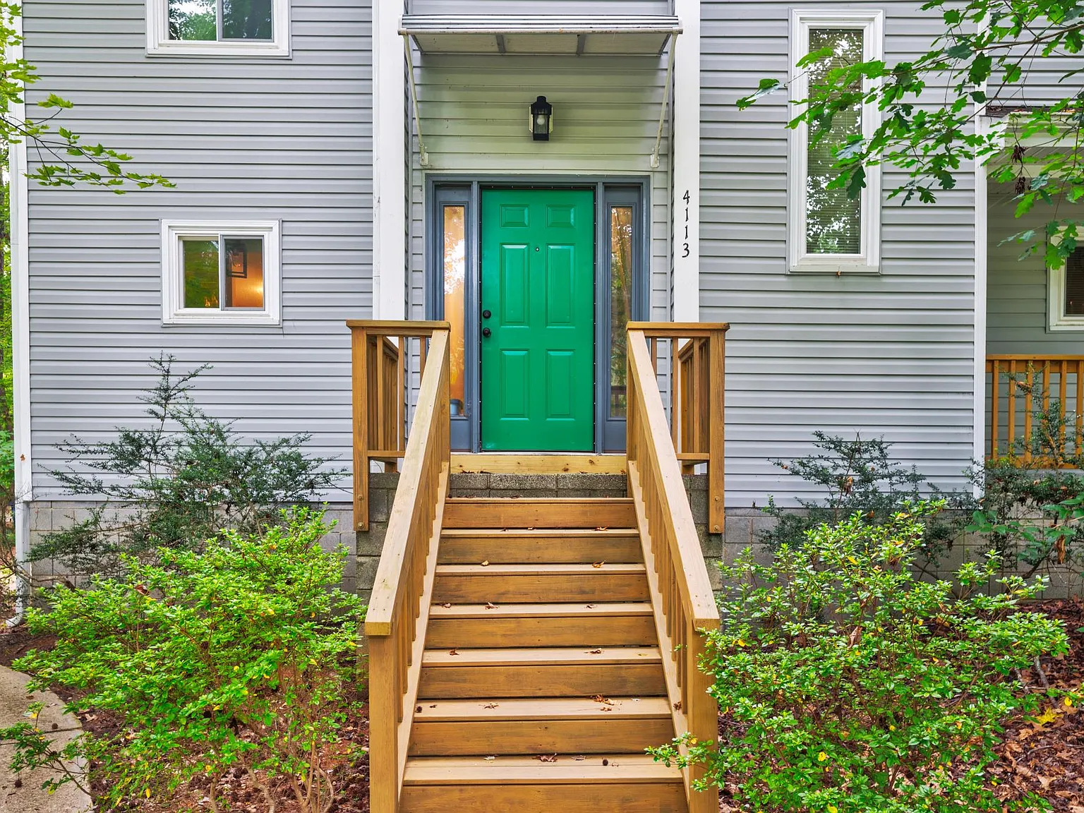 2 bed, 1.5 bath, 1100 sqft, $1,900 — Photo 3