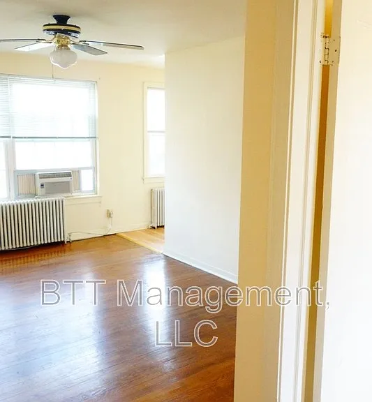 8400 Greenwood Ave #4 — Photo 20