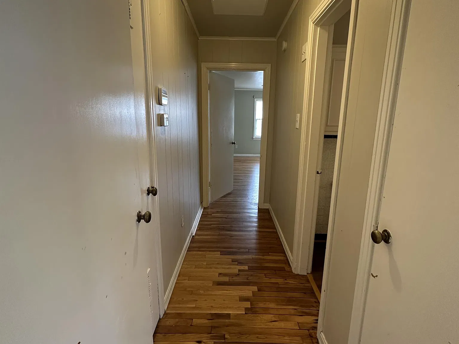 2505 22nd Street - B — Photo 4
