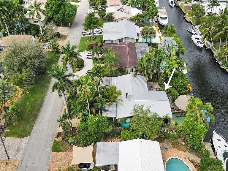 1613 SW 5th Ct — Photo 31