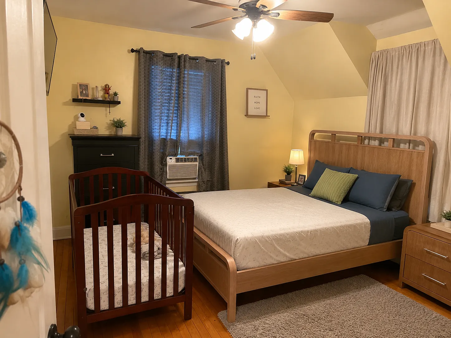 2 bed, 1300 sqft, $2,200 — Photo 3