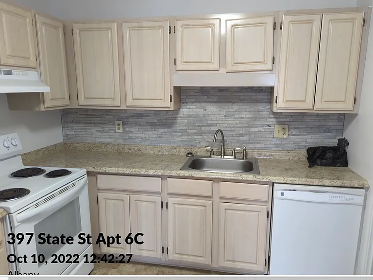 397 STATE ST. — Photo 24