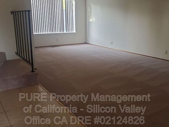 4th image of 604 Lochburry Ct