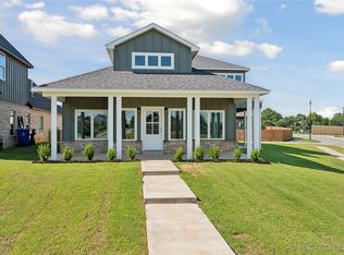 2410 W Charleston St, Broken Arrow, OK 74011