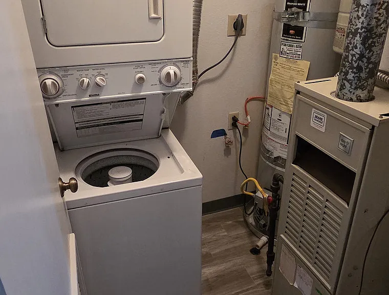Washer/Dryer Combo unit