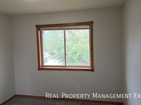 3205 N Aurora Ave