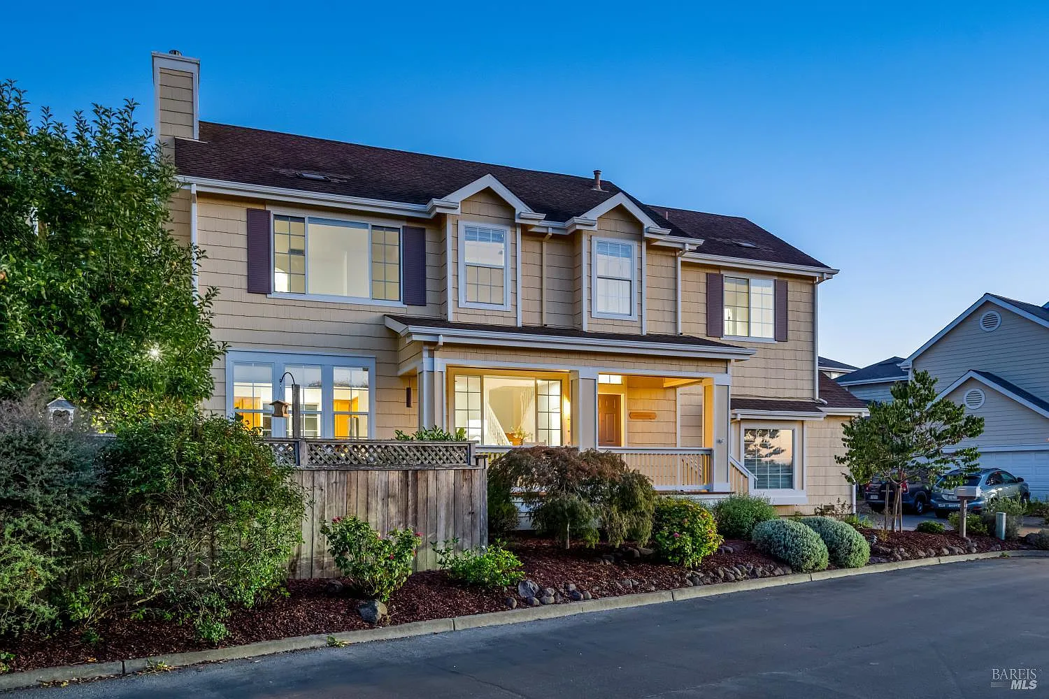 1073 Warren Drive - Photo 1
