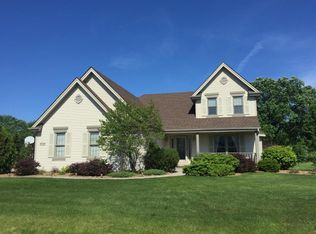 10324 S George Dr, Oak Creek, WI 53154