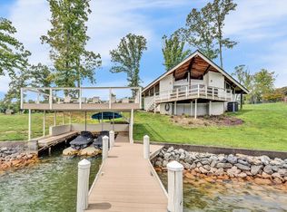 2124 Merriman Way Rd, Moneta, VA 24121