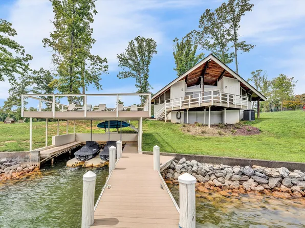 2124 Merriman Way Rd, Moneta, VA 24121