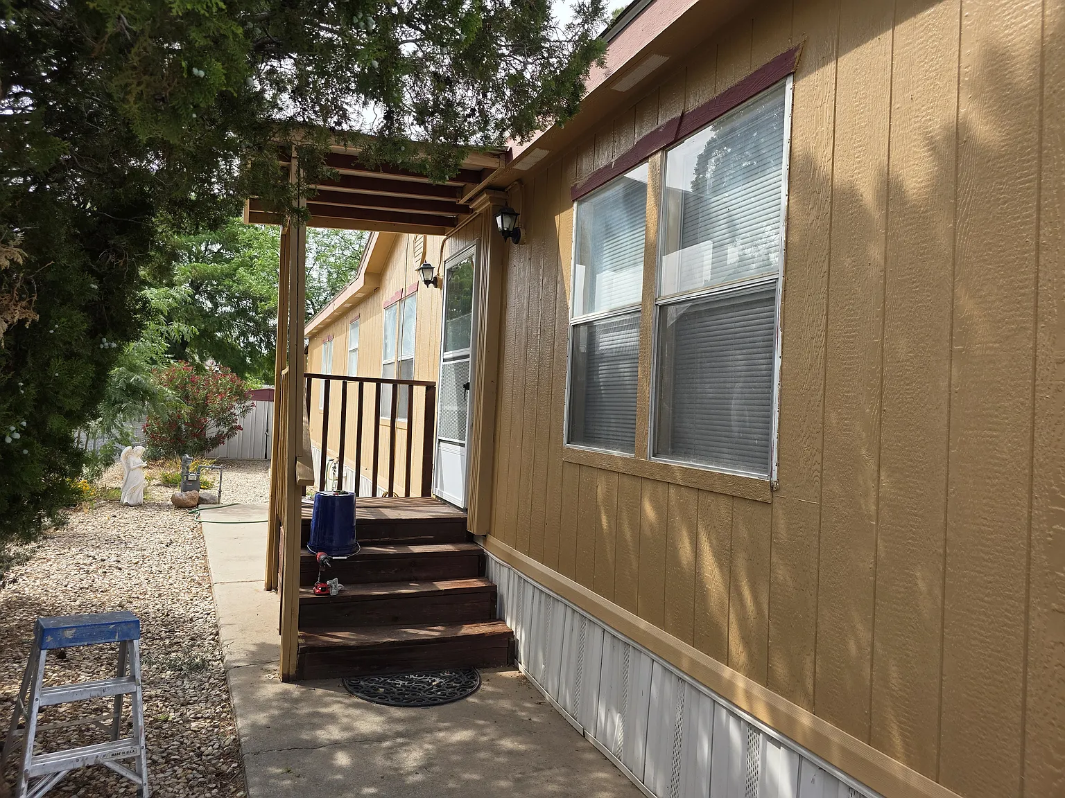 3 bed, 1624 sqft, $1,400 — Photo 2