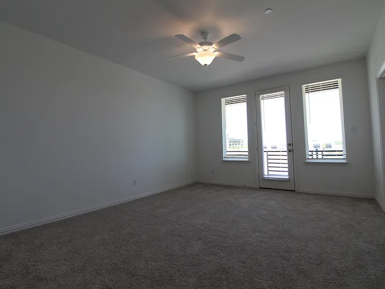 1221 Doris May Dr — Photo 38