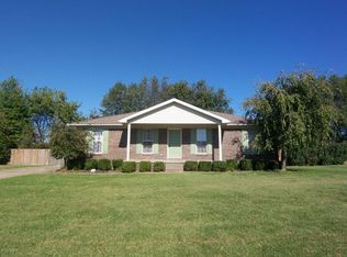 110 Independence Ave, Bardstown, KY 40004