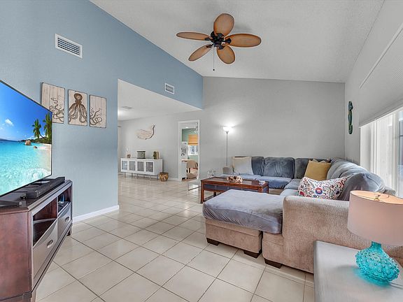 5th image of 1220 NW 76th Avenue