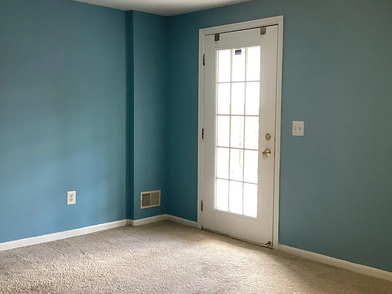 3355 Canton Ct — Photo 22