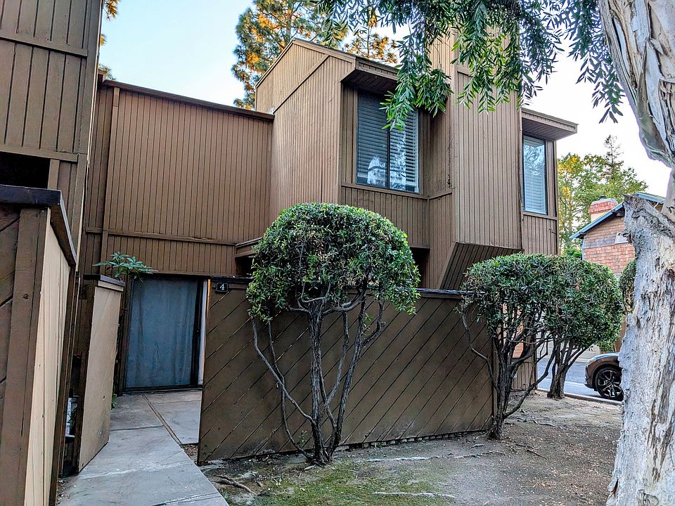 1st image of 121 Arlington Dr