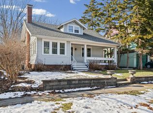 403 S New St, Champaign, IL 61820