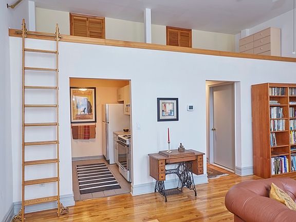 3rd image of 689 Vanderbilt Ave #1C