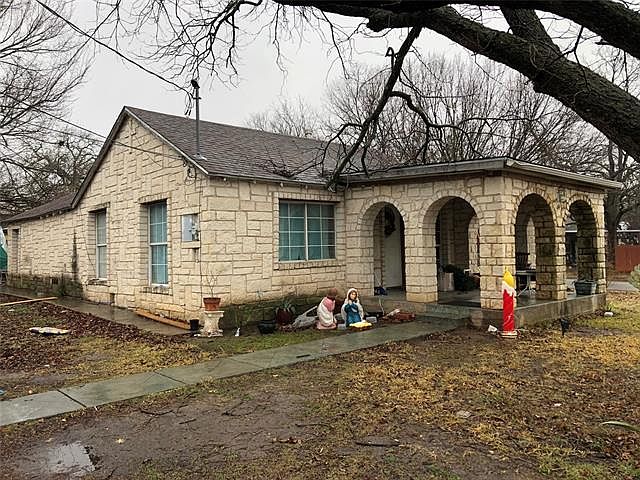 2nd image of 1090 N Kight St