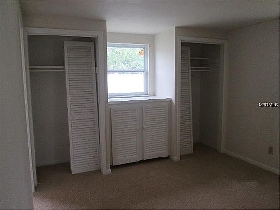 3rd image of 122 Woodrose Way