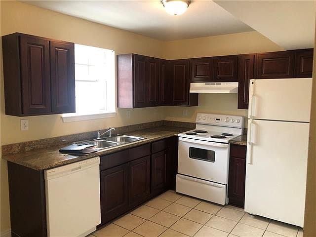 1st image of 2830 Dryades St APT D