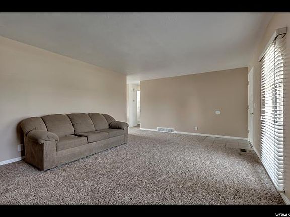 5th image of 3709 W Coats Dr