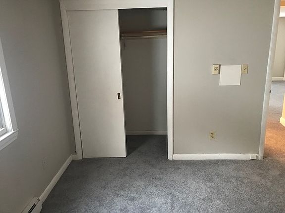 4th image of 33 Birch St