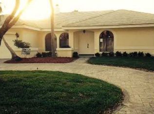 5466 NW 60th Dr, Coral Springs, FL 33067