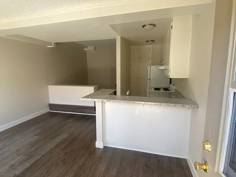 1677 Maple Ave — Photo 2