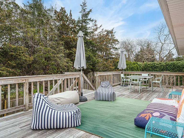 52 Shinnecock Rd #A — Photo 4