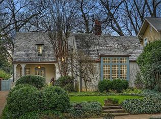 522 Hermitage Ct, Charlotte, NC 28207