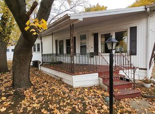 90 Northshore Rd, Elgin, IL 60123