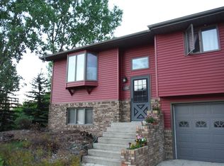 1121 23rd St NW, Minot, ND 58703