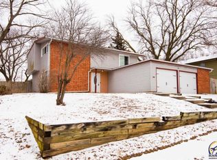 3100 SW Stone Ave, Topeka, KS 66614