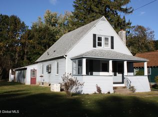 16 Edmel Rd, Glenville, NY 12302