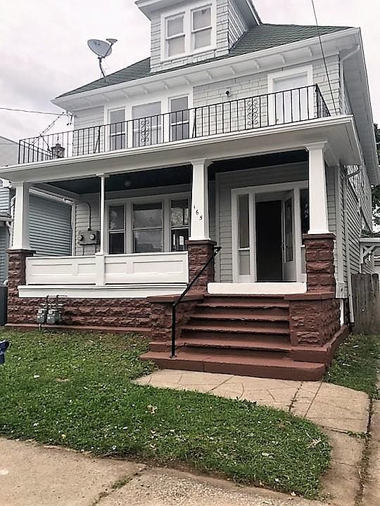 1st image of 165 Fisher St