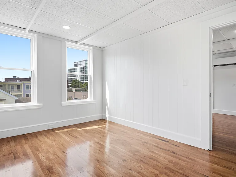 27 Linden St #27 — Photo 5
