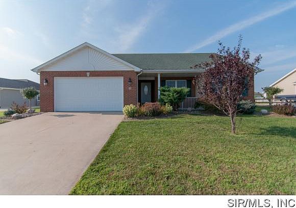 1st image of 40 Woodland Ct