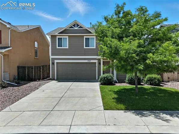 3749 Reindeer Cir, Colorado Springs, CO 80922