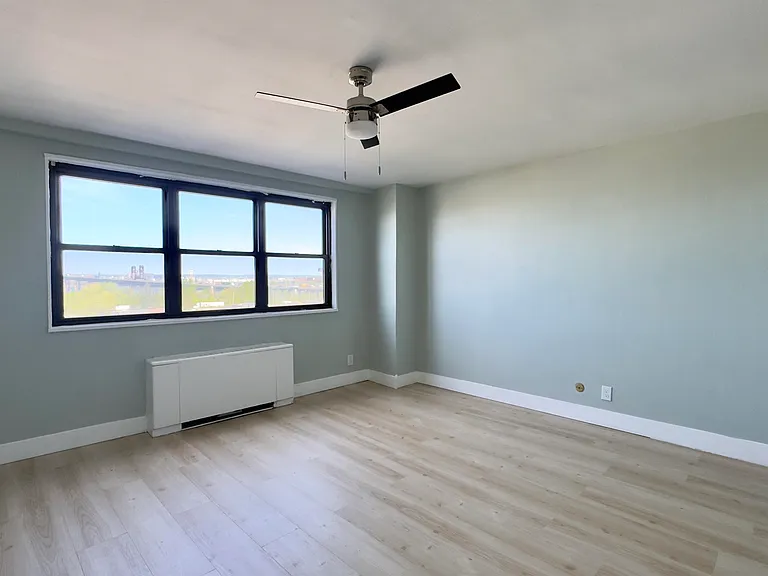 1225 Kennedy Blvd #5C — Photo 2