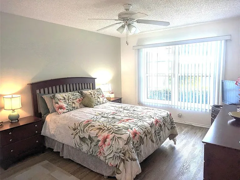 5377 Crestlake Blvd #69 — Photo 7